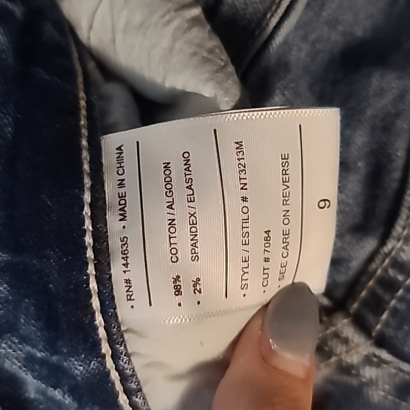 Fashion nova sz 9 womans ankle Jean - Picture 3 of 4